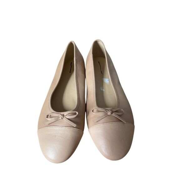 Ann Taylor Cap Toe Leather Ballet Flats - Picture 2 of 6